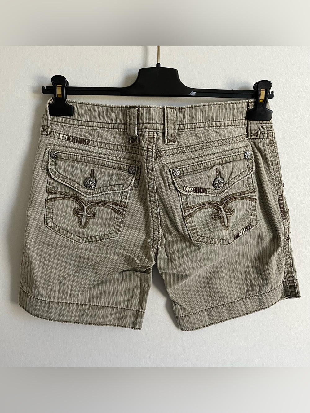Early 2000s Rock Revival Grey striped Cargo shorts rolled hem size 28